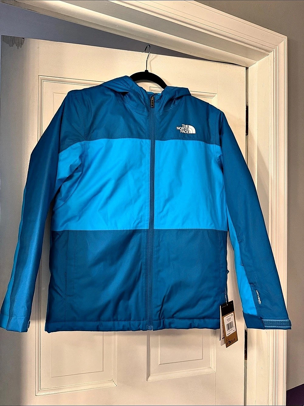 The North Face B FreeDome Insulated Jacket Color Block Blue XL NWT
